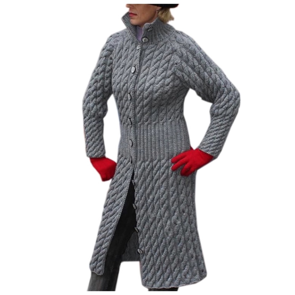๐ The CELES Hand Knit Long Sweater - Picture 2 of 10